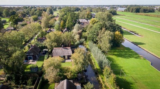 Holiday home Oasis Giethoorn